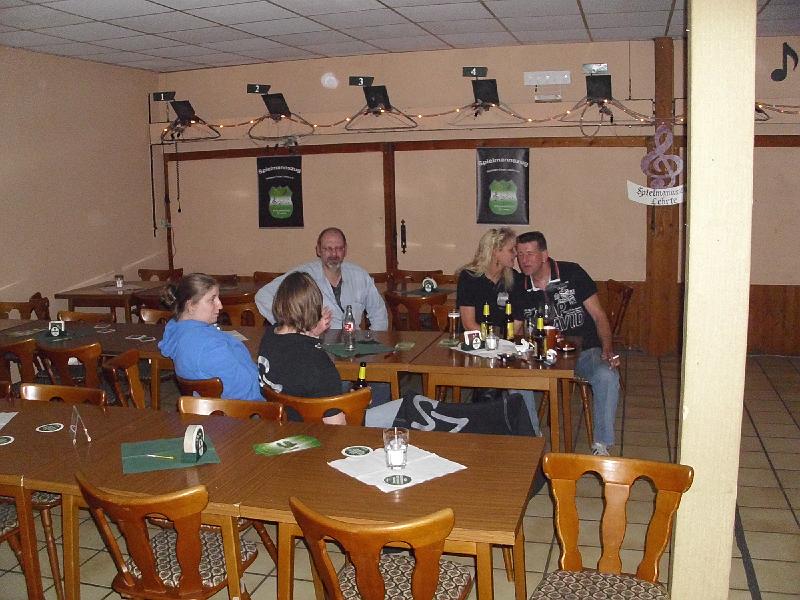 072.JPG